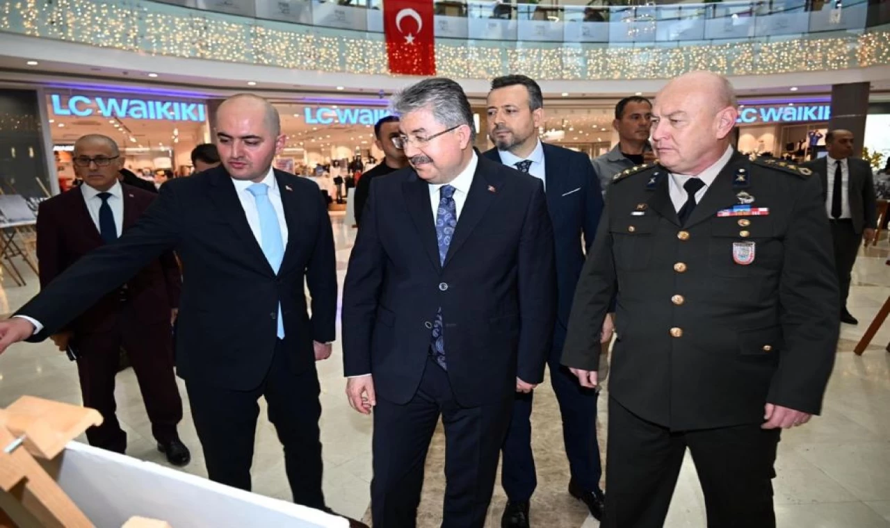 Osmaniye Valisi Yılmaz : Sergi Açılışını Yaptı