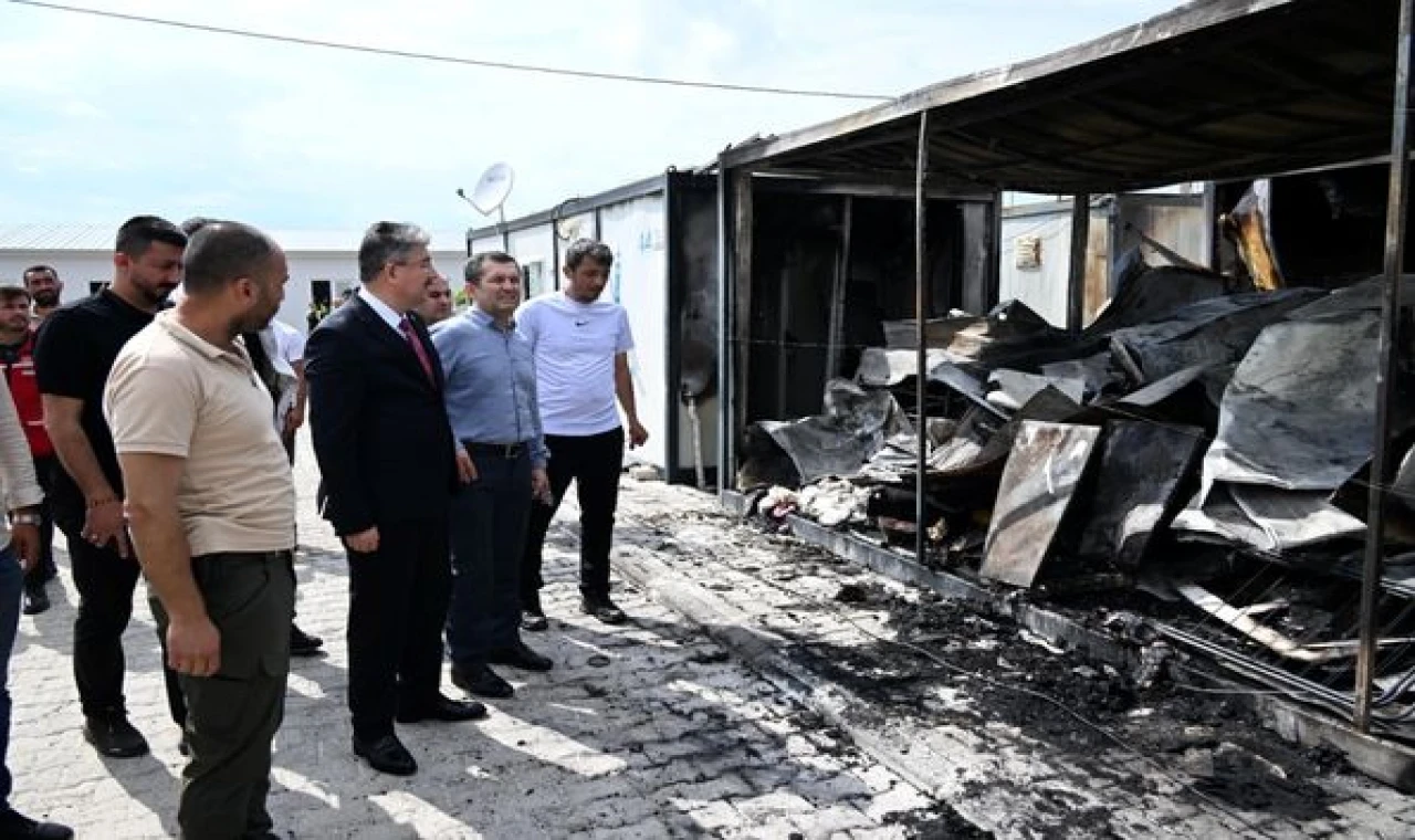 KONTEYNER KENTTE YANGIN ÇIKTI