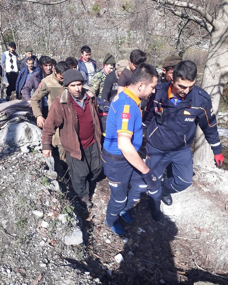 Kayalıklardan Düşen Vatandaşı AFAD Kurtardı