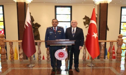 Bakan Güler, Katar Genelkurmay Başkanı Al-Nabet ile görüştü