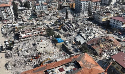 Depremzede yaşadıklarını anlattı: 3 gün suya muhtaç kaldık