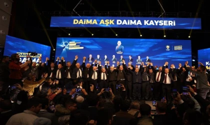 Kayseri belediye başkan adaylarından gövde gösterisi