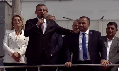 CHP Genel Başkanı Özel, Osmaniye'de partililerle buluştu