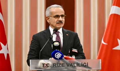 Bakan açıkladı... O havalimanının aydınlatma sistemi CAT-2’ye yükseltiliyor