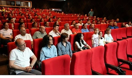 Belediye binasında bayram buluşması