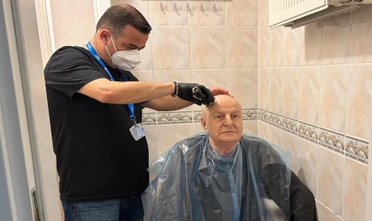 İstanbul Bakırköy’de bayramlık tıraş etti